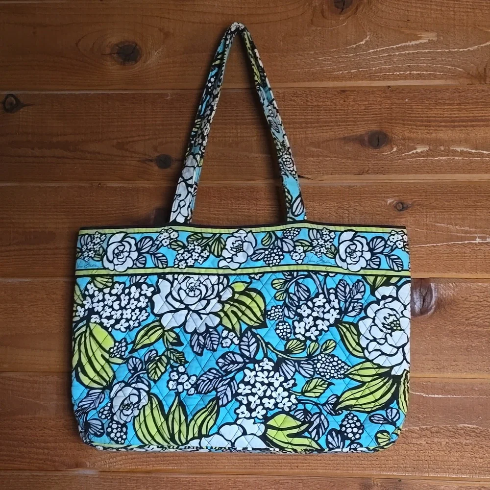 Vera Bradley Tote Bag - Picture 2 of 8